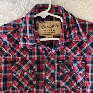 Kids 6 wrangler retro pearl snap shirt.